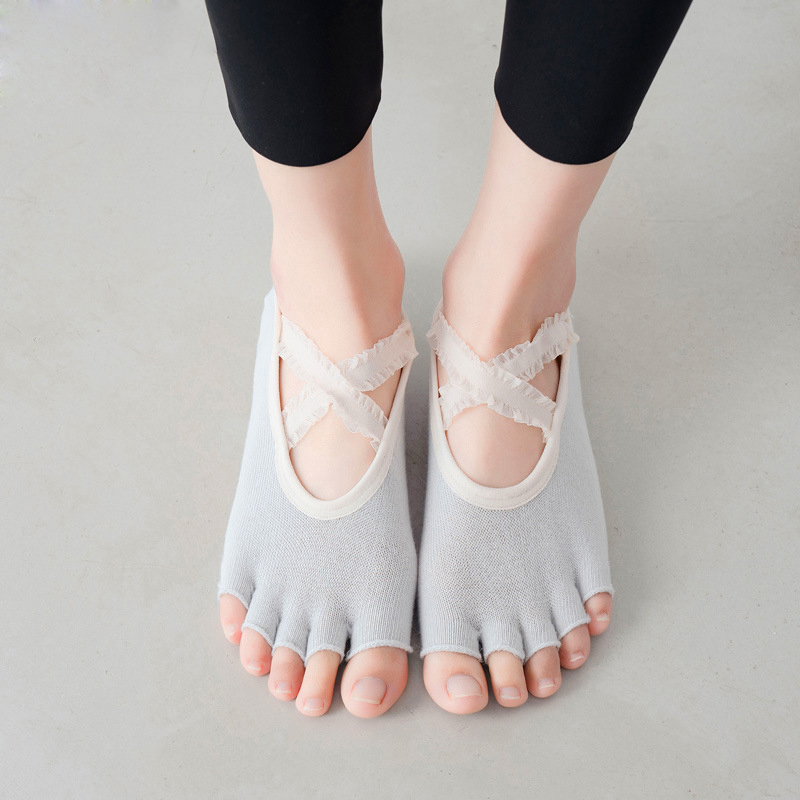 5本指のヨガソックス,レース,クロスストラップ,滑り止め,バ - Pilates Yoga Gym のレビューと価格